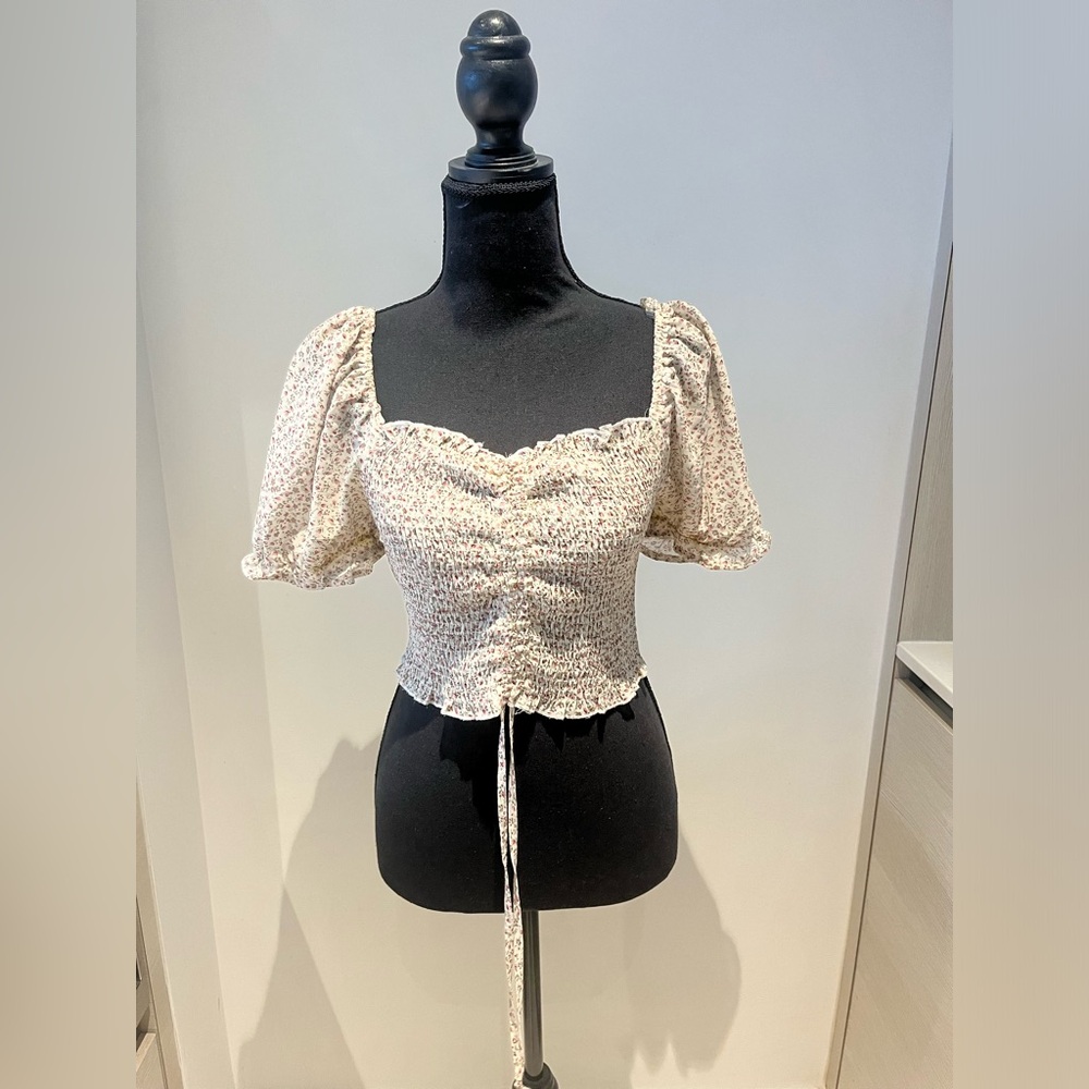 Cropped Rouched Top Size 6 - Picture 3 of 8